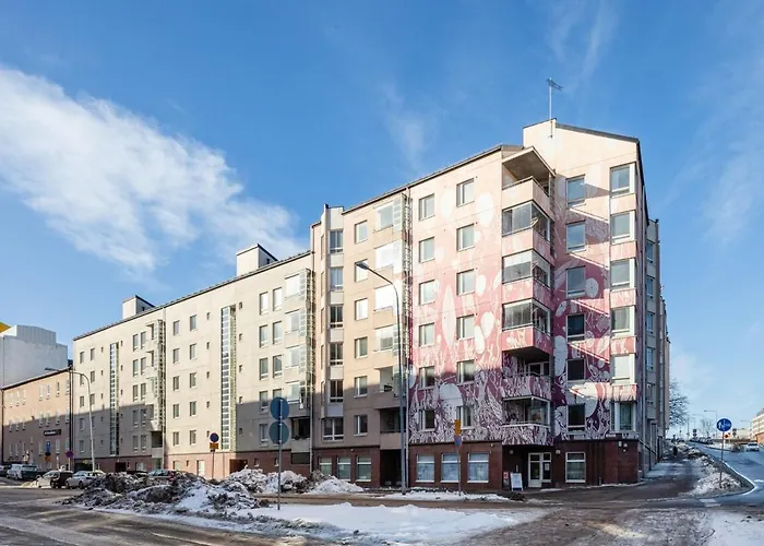 Lovely Two Bedroom Close To Metro * Helsinki